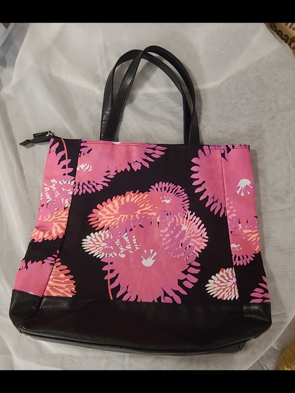 AVON Breast Cancer Awareness Pink Floral Boho Tote Weekend Bag with Black- XL
